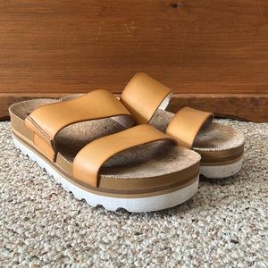 Women’s Reef Cushion Hi Sandals